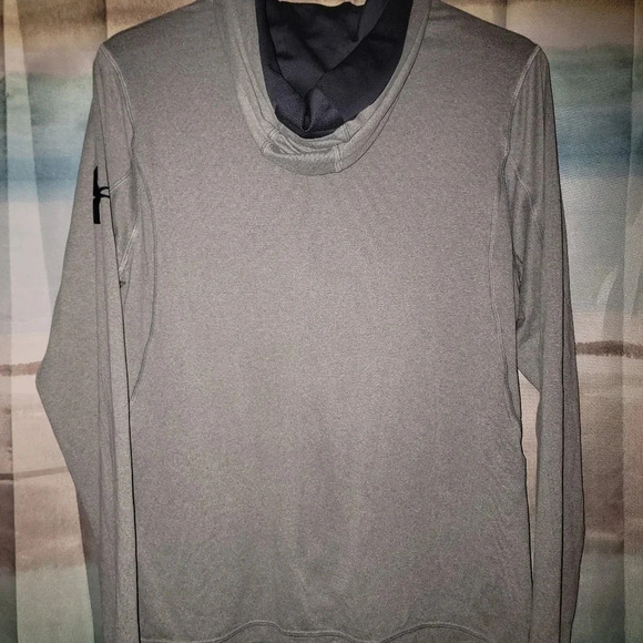 Under Armour Hoodie - Picture 2 of 3